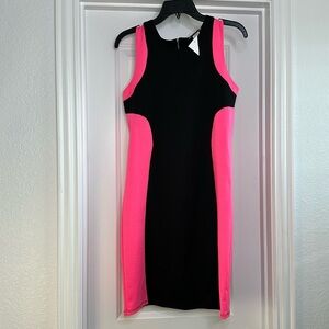 NWT! Hot pink and black dress with stretch Size Large